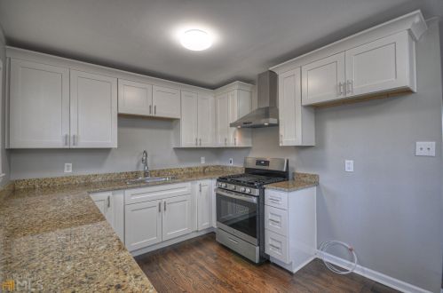 6140 Hillandale Dr, Atlanta GA  30349-4250 exterior