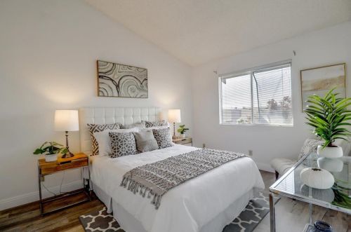 732 Sterling Dr, San Leandro CA 94578-4172 exterior