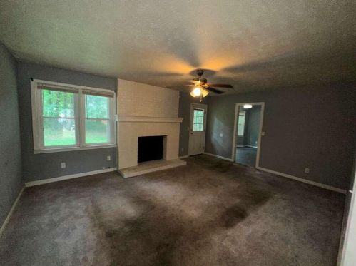 5198 Avanti Ct, Stone Mountain, GA 30088-2101