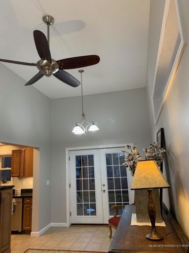 16 Douglas St, Lisbon, ME 04252-1707