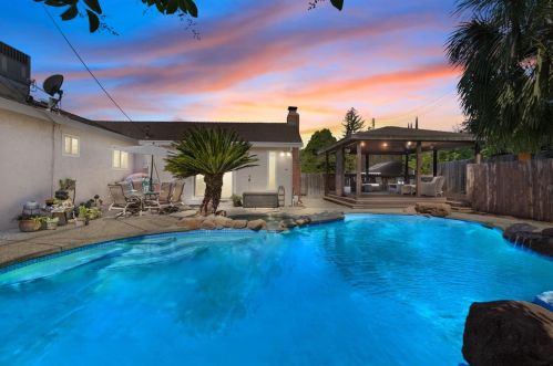 5607 Boltres St, Citrus Heights, CA 95662-5106