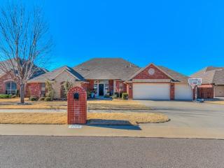 2705 Chisholm Trail Ln, Oklahoma City, OK 73160-9729