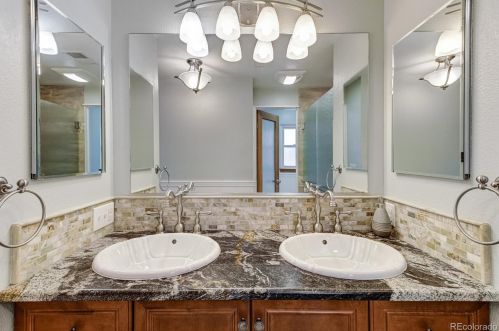 5696 Kenton Ct, Englewood CO 80111-3944 exterior