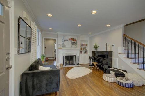627 Hillpine Dr, Atlanta GA  30306-3222 exterior