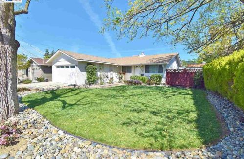 554 Sonoma Ave, Livermore, CA 94550-4046