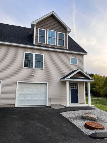 1 Mill Falls Rd, Allenstown, NH 03275