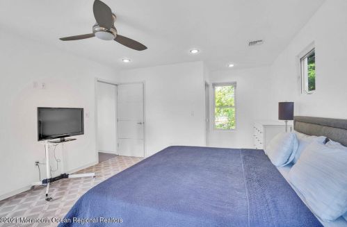 1007 Emory St, Tinton Falls NJ 07712-6026 exterior