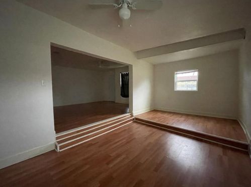 809 Glen Garden Dr, Fort Worth TX  76104-6853 exterior