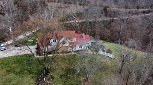8224 Eagle Creek Rd, Cincinnati, OH 45247-2424