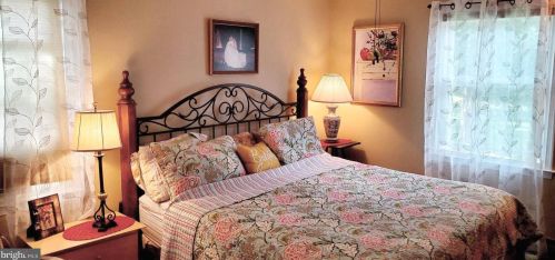 17 Friendship Ct, Charles Town WV 25414-5058 exterior