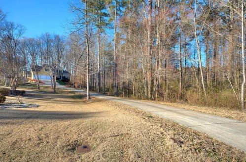 83 Cross Pointe Ct, Hiram, GA 30141-5482