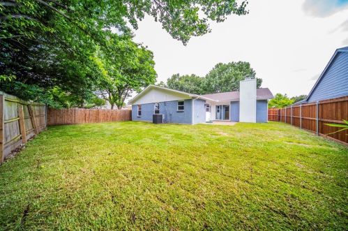 2913 Woodlark Dr, Fort Worth TX  76123-1010 exterior