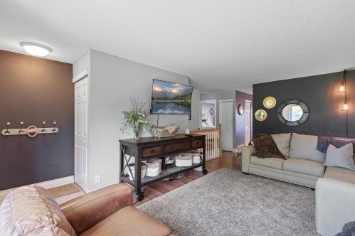 4392 Arden View Ct, Saint Paul MN  55112-1901 exterior