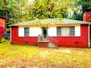 3032 Wanda Cir, Atlanta GA  30315-7922 exterior