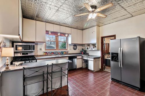 12449 Ridgeland Ave, Palos Heights, IL 60463-1857