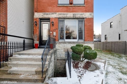 4364 Oakenwald Ave, Chicago, IL 60653-3706
