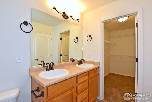 2661 Emerald St, Loveland CO 80537-2011 exterior