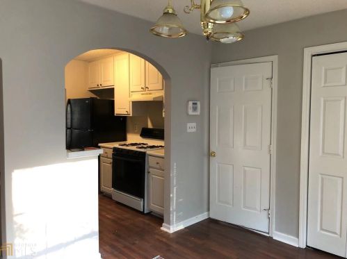 6783 Saganaw Dr, Rex GA  30273-2252 exterior