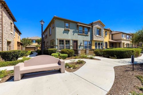 10631 Canyon Grv, San Diego, CA 92130-4916