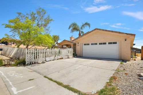 68205 Calle Las Tiendas, Desert Hot Springs, CA 92240-6409