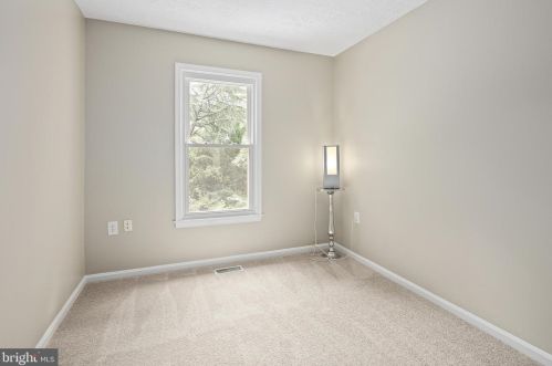 7391 Stream Way, Springfield VA  22152-3639 exterior