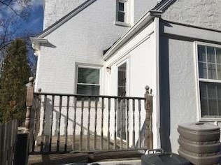 5533 Clearview Ave, Cincinnati, OH 45248-3215
