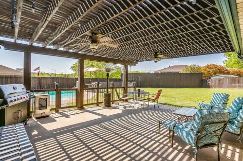 10201 Maverick Dr, Fort Worth TX  76108-4059 exterior