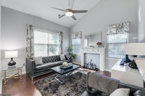 303 Brook Hollow Dr, Whippany, NJ