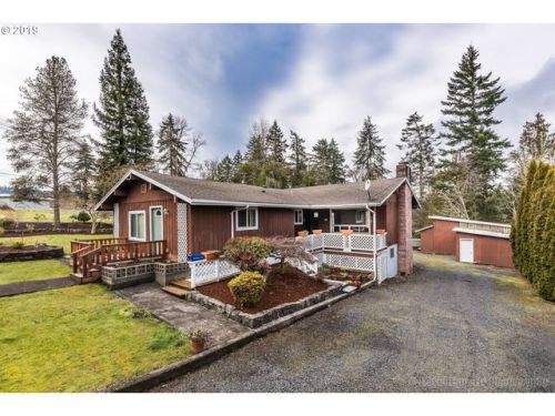 544 4th St, Rainier, OR 97048-2835