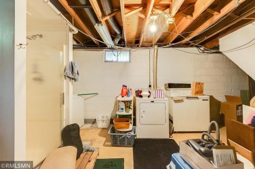 385 3rd Ave, Saint Paul MN  55112-7844 exterior