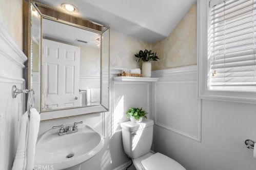 46 Danbury Ln, Irvine CA  92618-3972 exterior