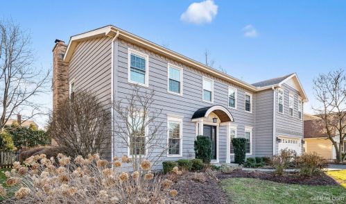 1204 Wilshire Dr, Naperville, IL 60540-4132