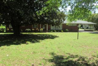 208 Stevens Rd, Bolivar, TN 38008-1120