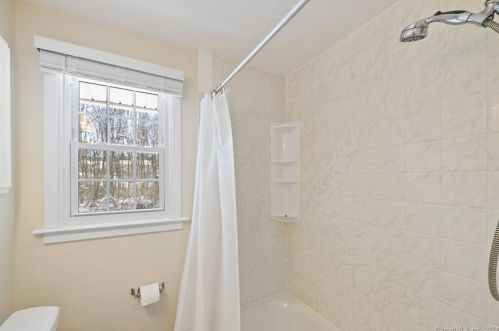 531 Atkins St, Middletown CT  06457-1546 exterior
