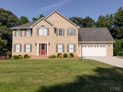 152 Marguerite Dr, Lynchburg, VA 24502-4689