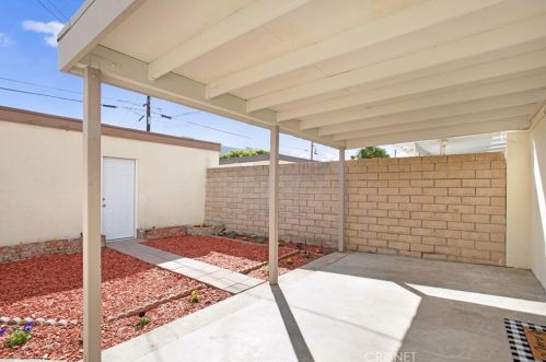 738 Fairhaven St, Anaheim CA  92801-4002 exterior