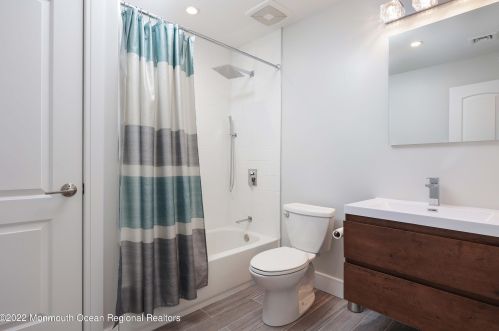 57 Raleigh Ct, Tinton Falls NJ 07724-2128 exterior