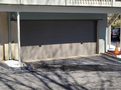 3 Oakwood Ave, Norwalk CT  06850-1327 exterior