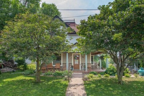 800 Hutchinson Rd, Minnetrista, MN 55388
