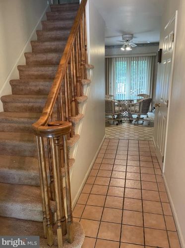 112 Bentley Ln, Lancaster PA  17603-6223 exterior