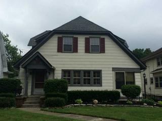 1744 Stratford Pl, Springfield, OH 45504-1409