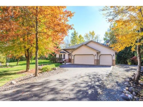 25105 Elk Trl, Columbus, MN 55092