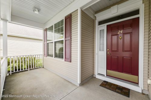 24 Cromwell Ln, Jackson Twp, NJ 08527-4687