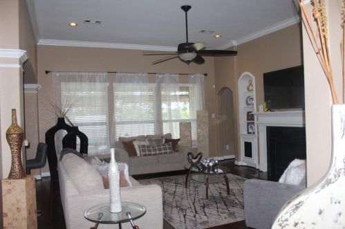1715 Summergate Dr, Conroe TX  77304-1866 exterior