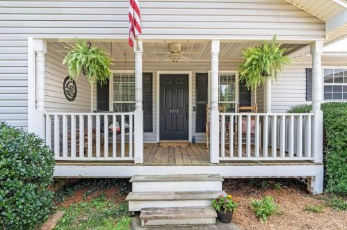 3775 Riverglenn Ct, Gainesville, GA 30506-3233