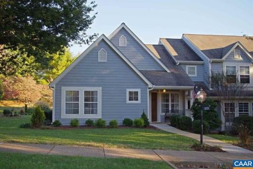 3275 Gateway Cir, Charlottesville, VA 22911-7479
