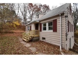 30 Johnson Hts, Meriden, CT 06451-2749