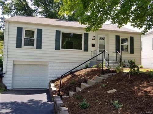 3782 Raymond Ave, Hazelwood, MO 63044-2929