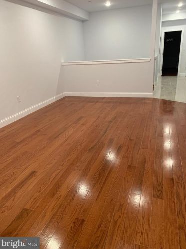 645 12th St, Philadelphia, PA 19147-1831