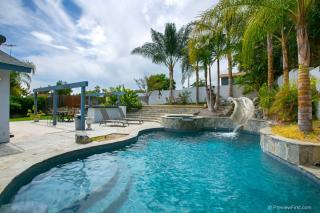 9558 Nicole Way, Santee, CA 92071-2644